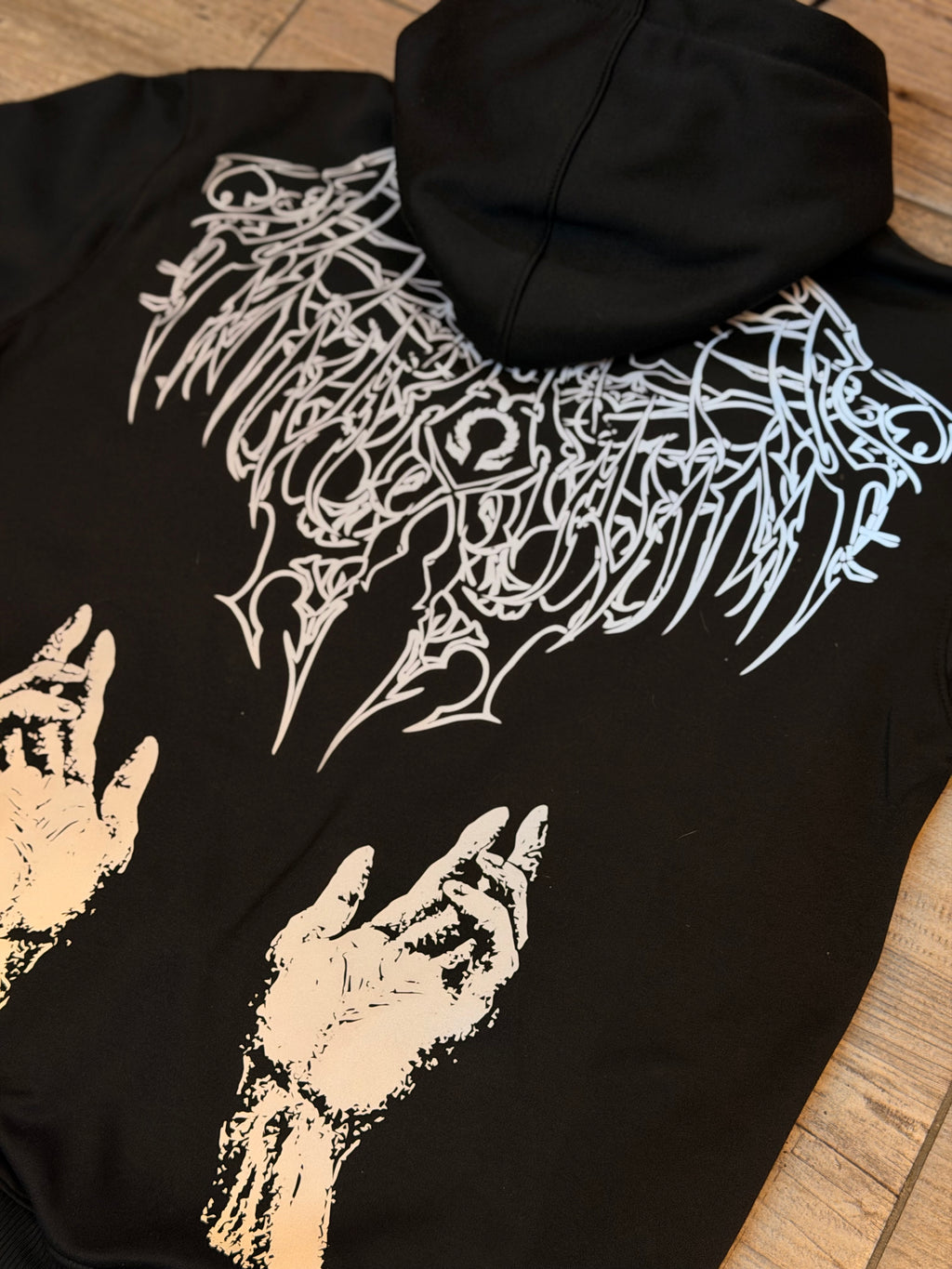MANOS HOODIE - BLACK