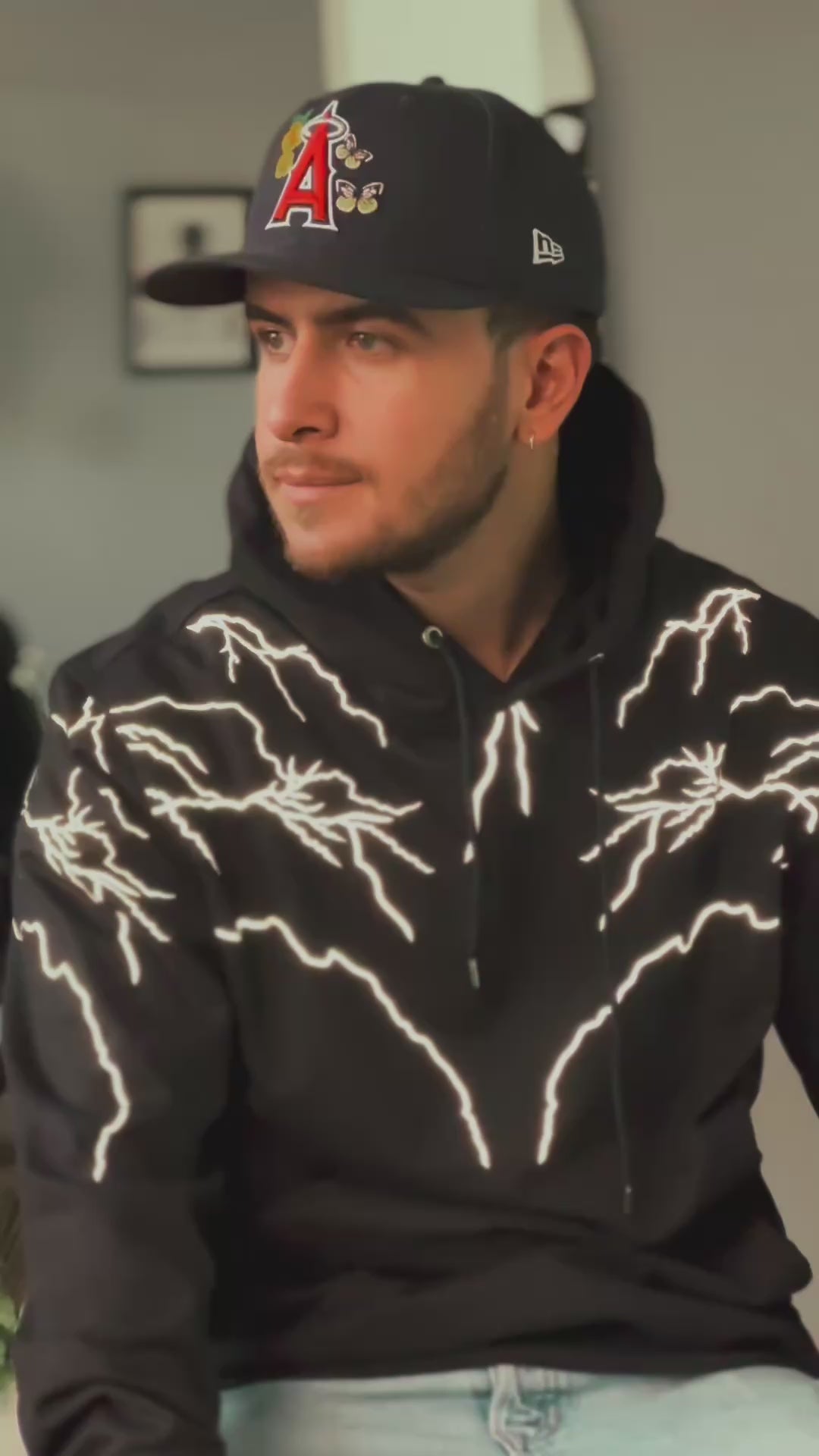 RAYOS HOODIE - BLACK